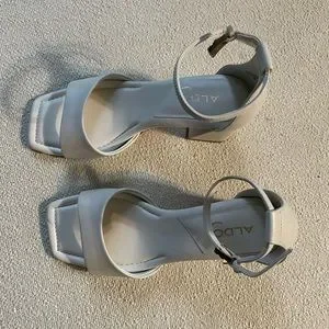 Aldo | Shoes | Aldo Safdie Strappy Heeled Sandals Whitebone  display picture 1